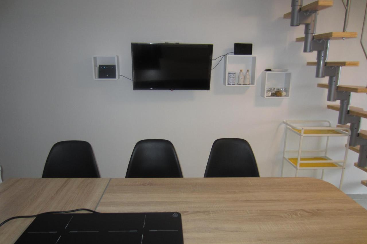 Apartman Valinor Miholascica Buitenkant foto