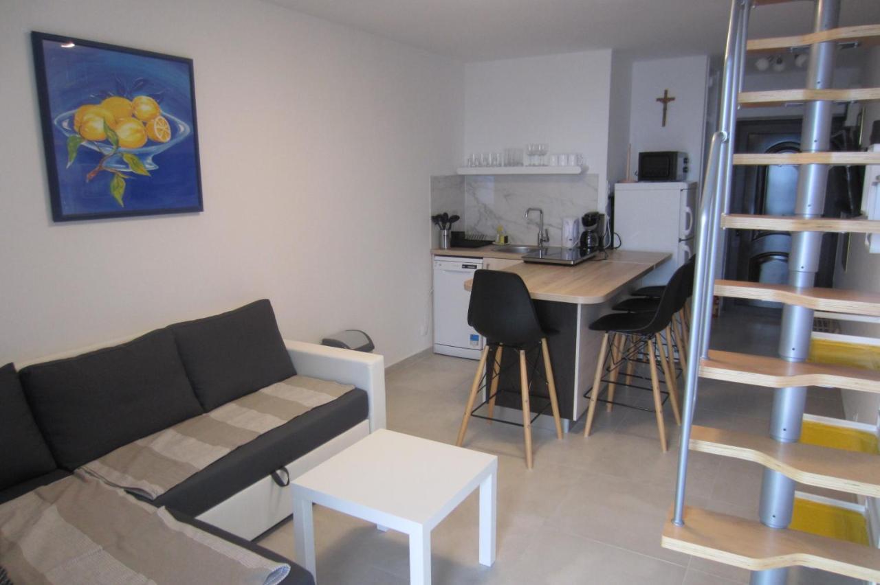 Apartman Valinor Miholascica Buitenkant foto