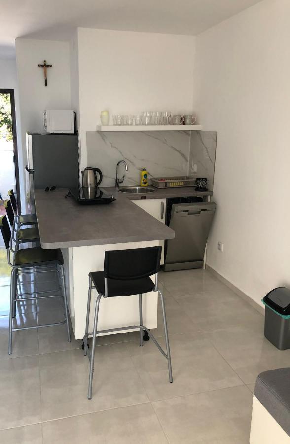 Apartman Valinor Miholascica Buitenkant foto