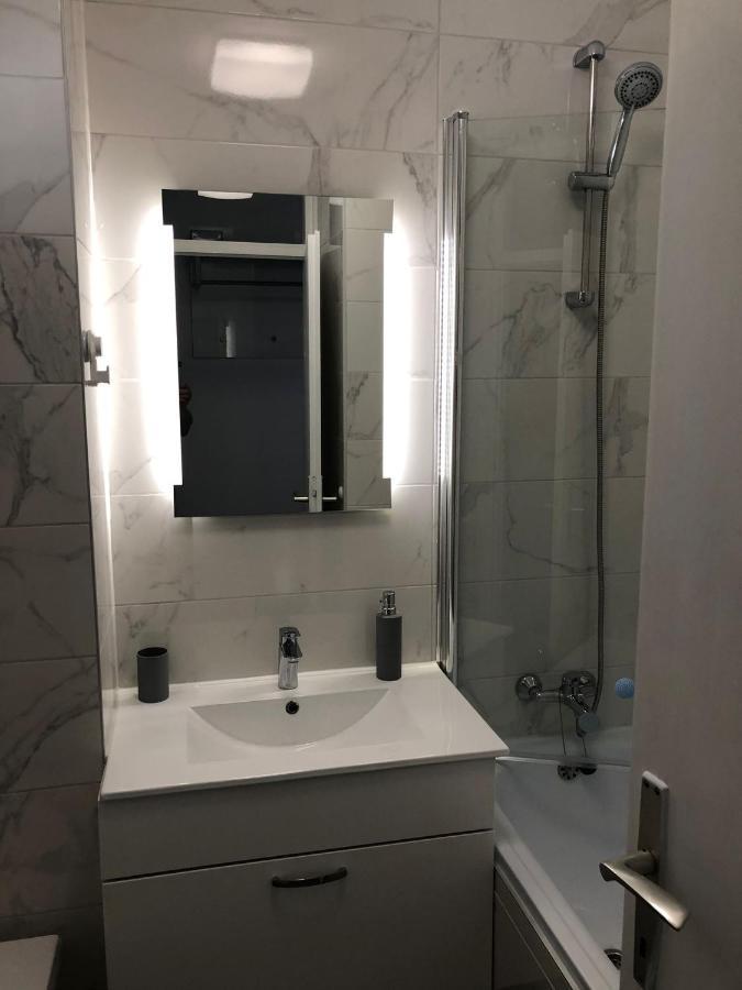 Apartman Valinor Miholascica Buitenkant foto