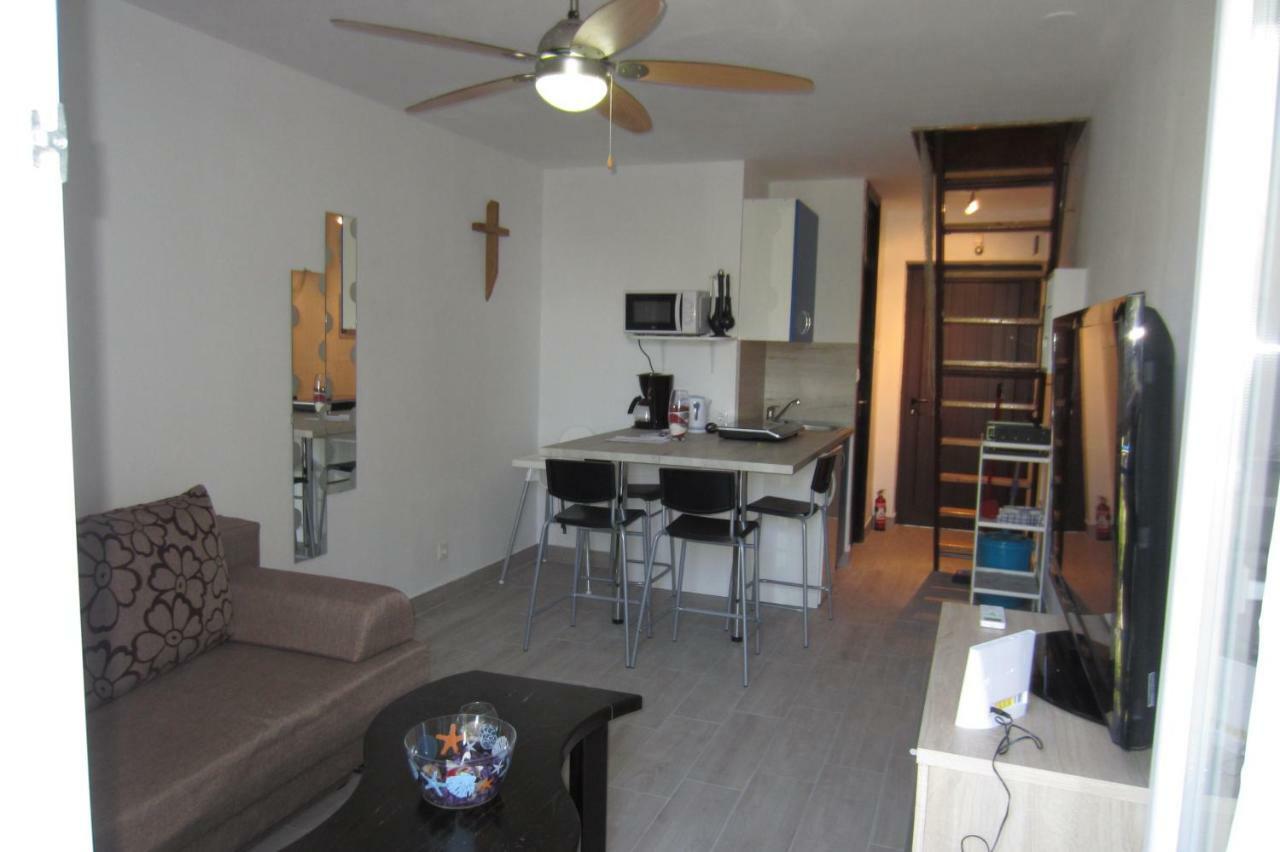 Apartman Valinor Miholascica Buitenkant foto