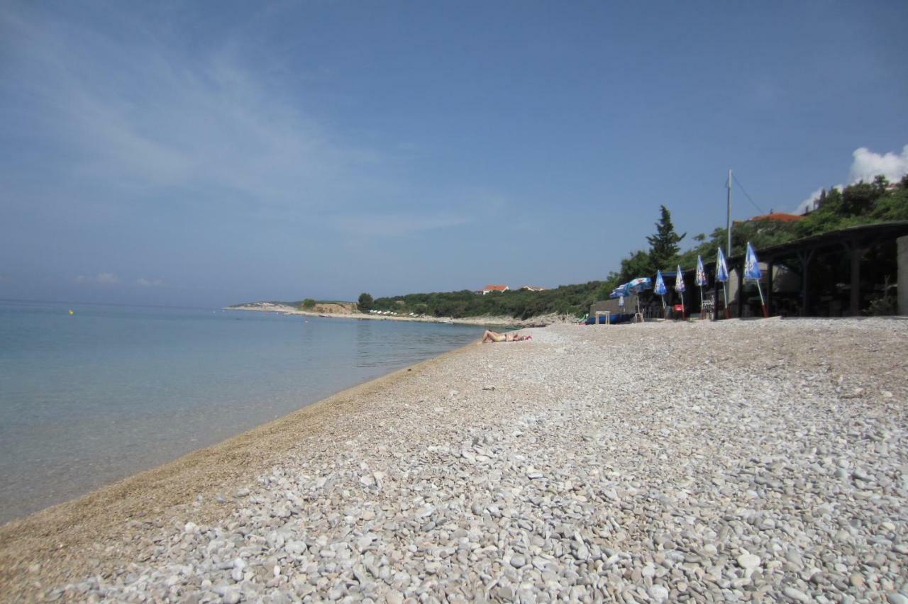 Apartman Valinor Miholascica Buitenkant foto