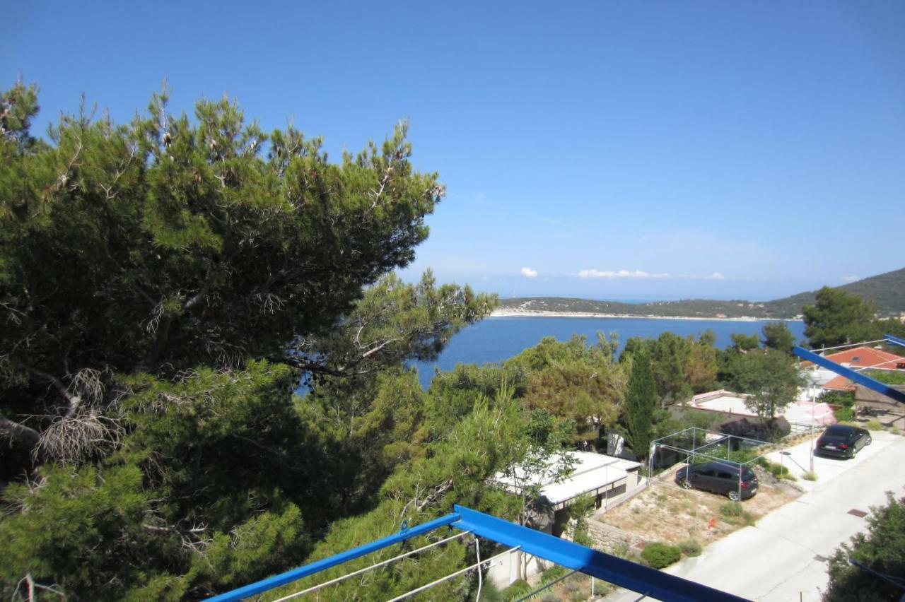 Apartman Valinor Miholascica Buitenkant foto