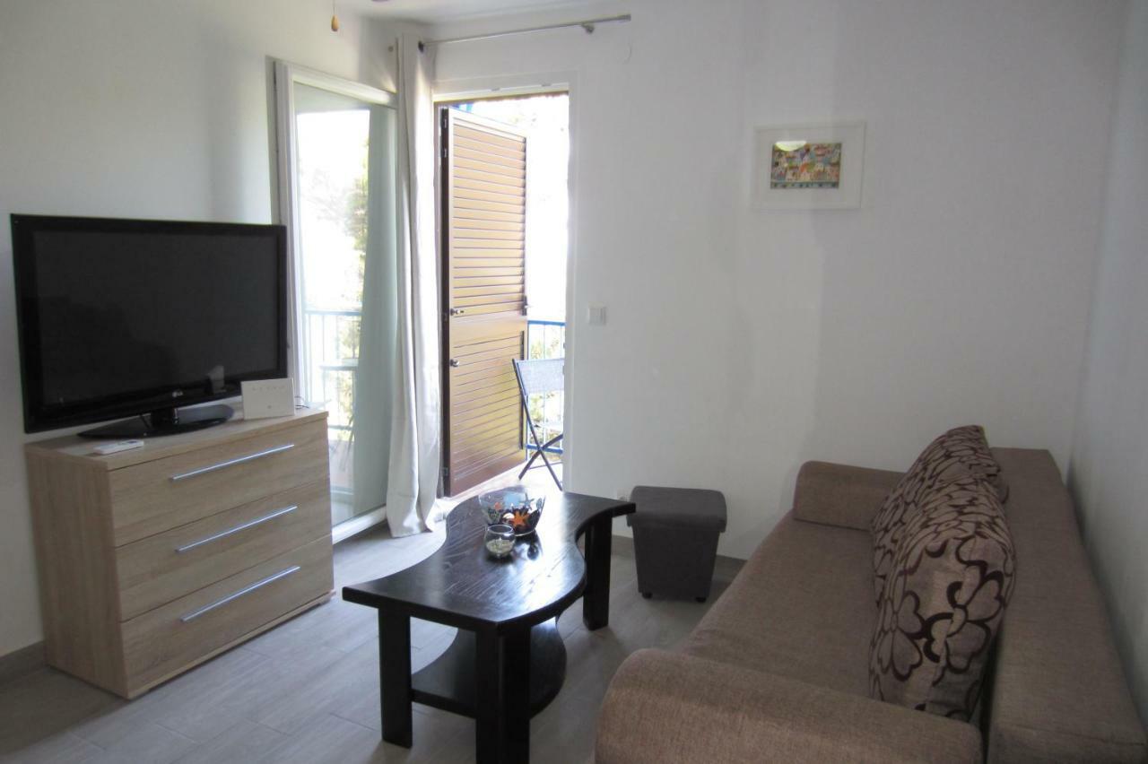 Apartman Valinor Miholascica Buitenkant foto