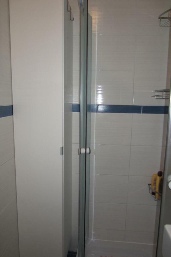 Apartman Valinor Miholascica Buitenkant foto
