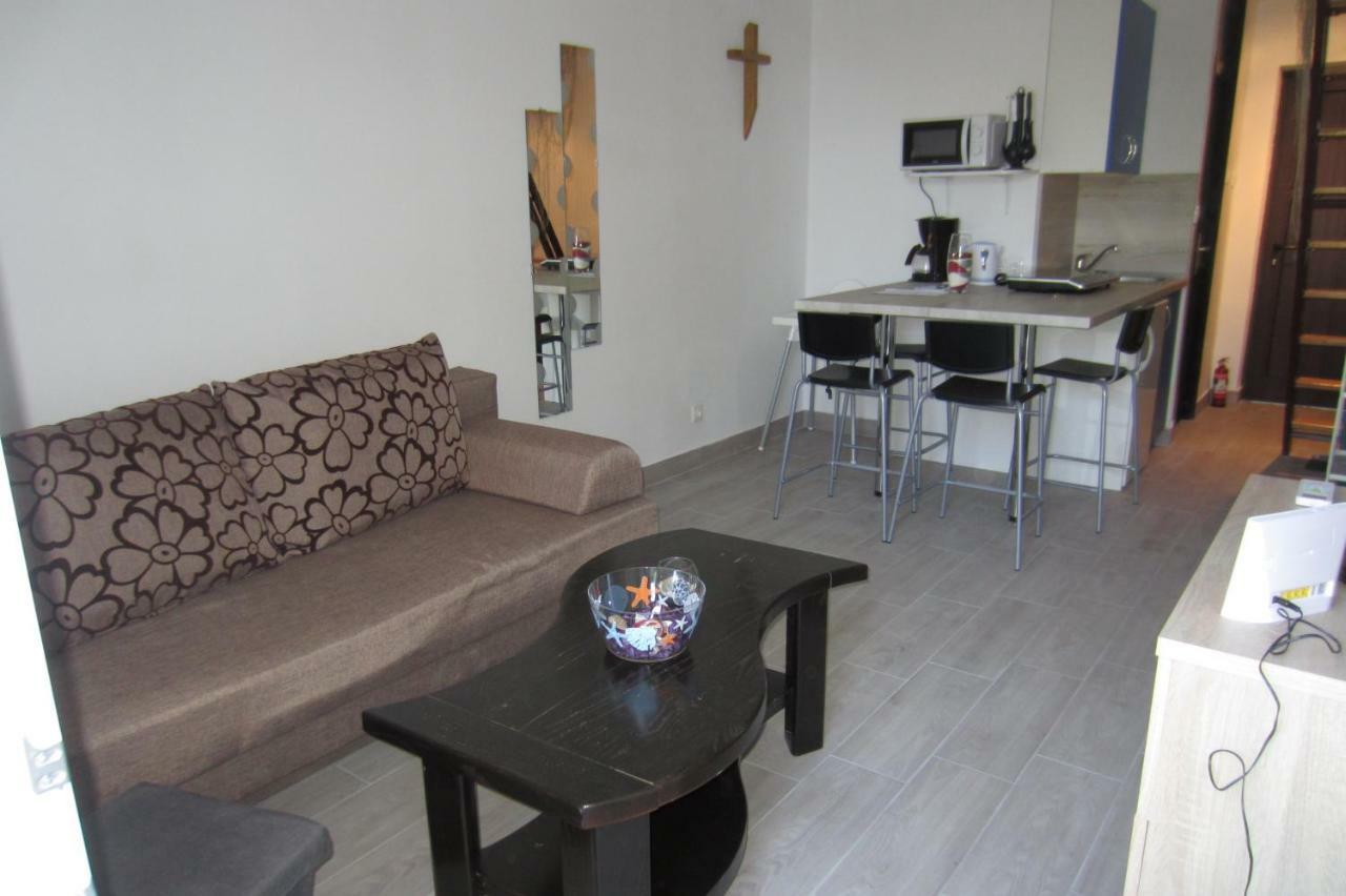 Apartman Valinor Miholascica Buitenkant foto