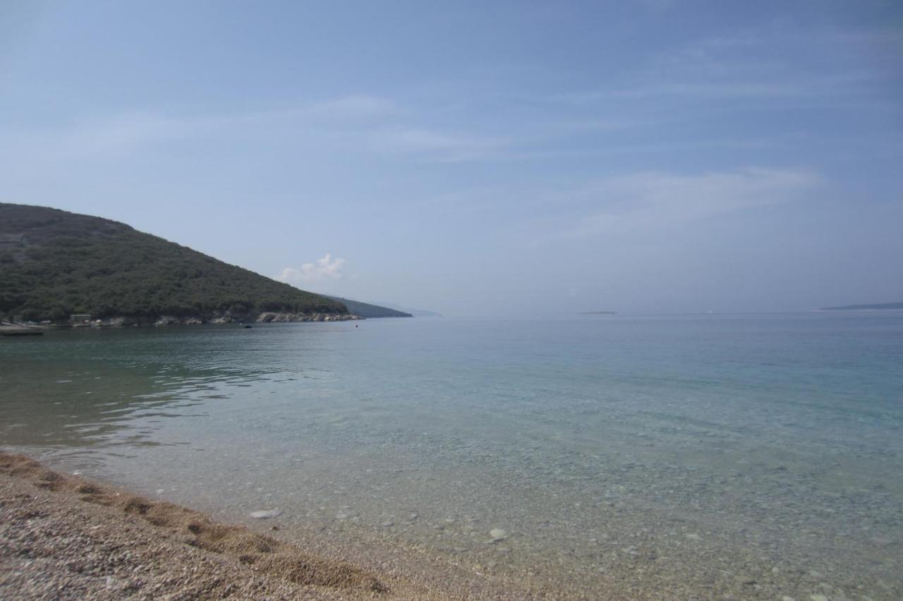 Apartman Valinor Miholascica Buitenkant foto
